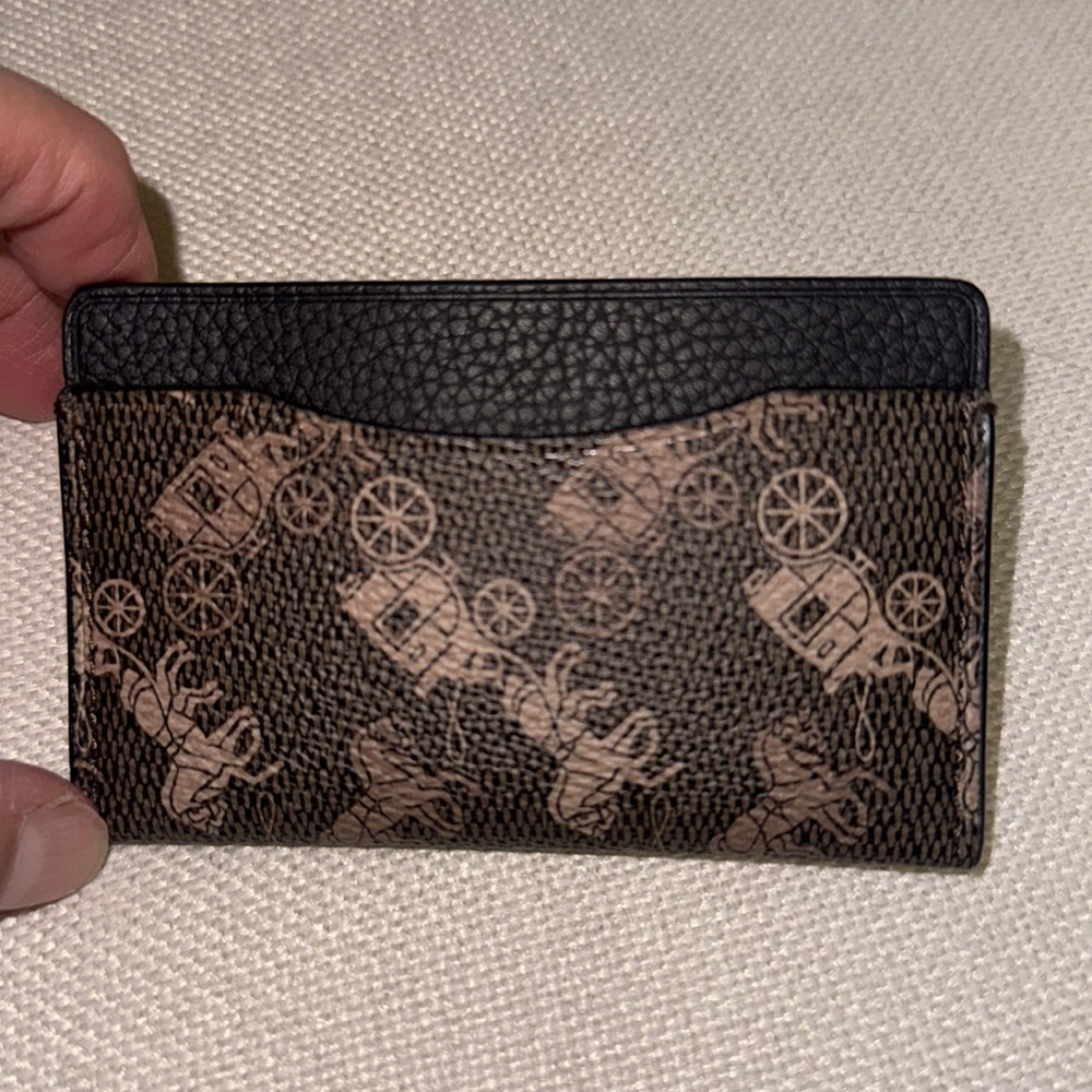 NWOT, Coach Horse and  Carriage card case. - Picture 2 of 4